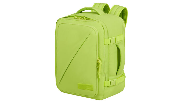 Opfylder Ryanairs og Wizz Airs størrelseskrav for gratis håndbagage om bord.