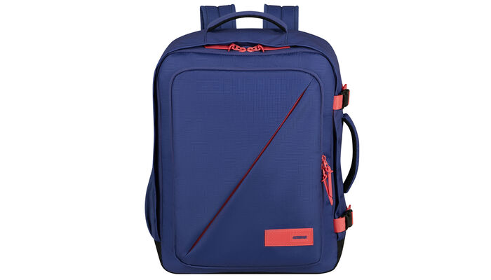 Opfylder Ryanairs og Wizz Airs størrelseskrav for gratis håndbagage om bord.