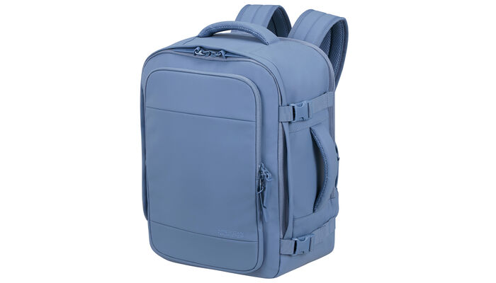 Opfylder Ryanairs og Wizz Airs størrelseskrav for gratis håndbagage om bord.