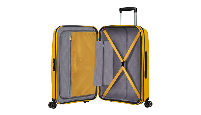 Indvendig organisering med en ekstra forlomme med lynlås