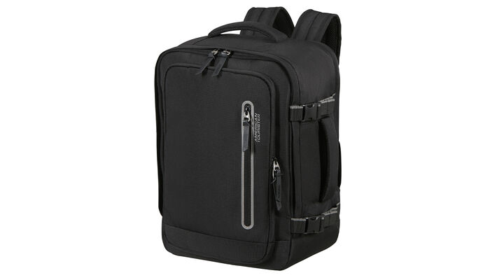 Opfylder Ryanairs og Wizz Airs størrelseskrav for gratis håndbagage om bord.