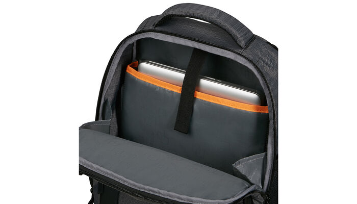 15,6" laptop-rum