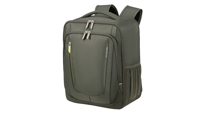 Opfylder Ryanairs og Wizz Airs størrelseskrav for gratis håndbagage om bord.