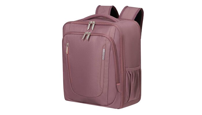 Opfylder Ryanairs og Wizz Airs størrelseskrav for gratis håndbagage om bord.