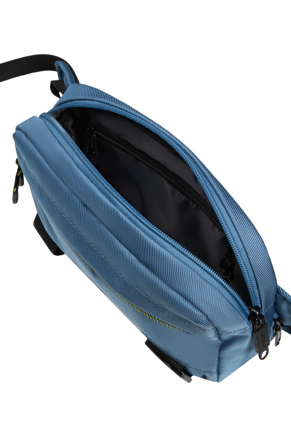 American Tourister Urban Track Sling Bag  Coronet Blue American Tourister Urban Track Sling Bag  Coronet Blue
