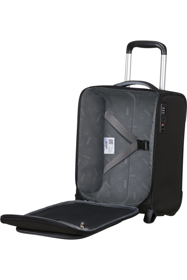Cloudrider S/M Kuffert med 2 hjul | American Tourister Cloudrider Upright Underseater Tsa  Jet Black
