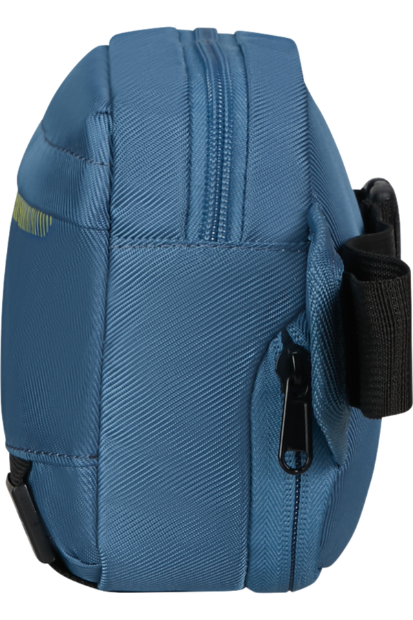 American Tourister Urban Track Sling Bag  Coronet Blue American Tourister Urban Track Sling Bag  Coronet Blue