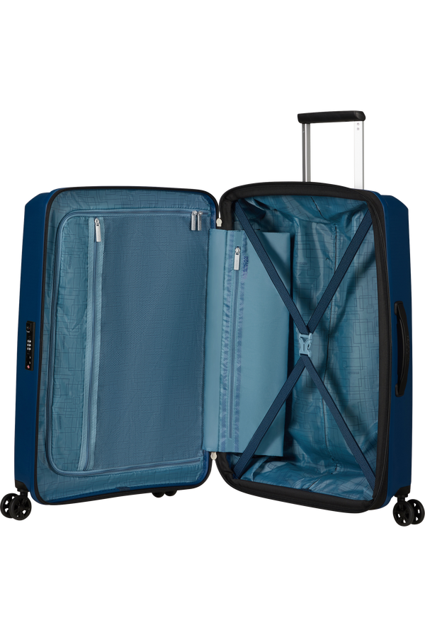 American Tourister Aerostep Spinner 67/24 Exp Tsa 67cm  Navy Blue American Tourister Aerostep Spinner 67/24 Exp Tsa 67cm  Navy Blue