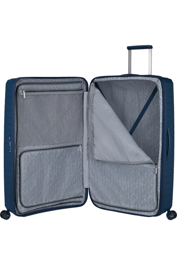 American Tourister FastForward Spinner 83/31 TSA EXP 83cm  Navy Blue American Tourister FastForward Spinner 83/31 TSA EXP 83cm  Navy Blue