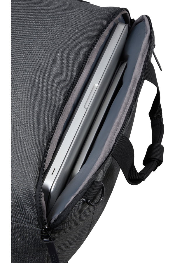 American Tourister Streethero 3-Way Boarding Bag  Grey Melange American Tourister Streethero 3-Way Boarding Bag  Grey Melange
