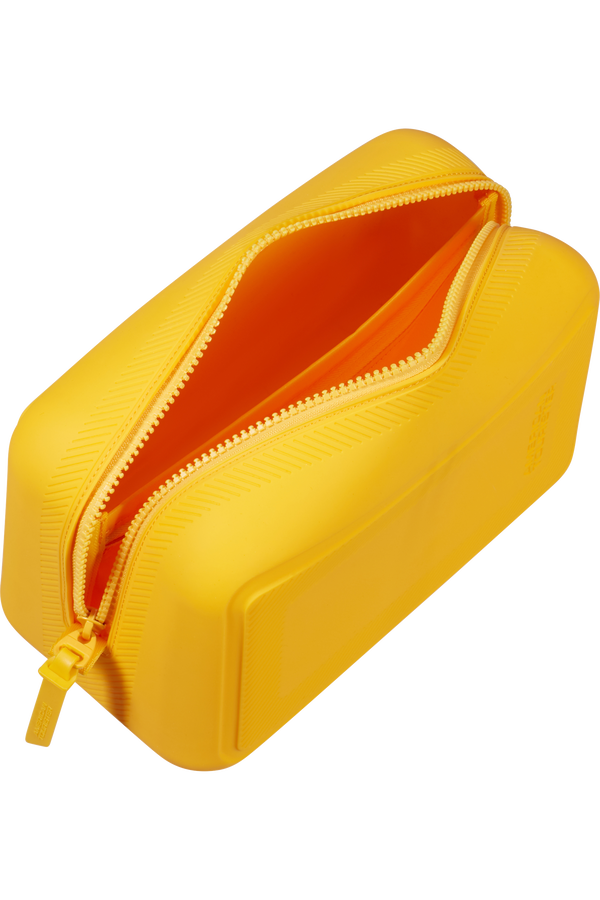 American Tourister Urban Groove UG27 Washbag Pop  Golden Yellow American Tourister Urban Groove UG27 Washbag Pop  Golden Yellow